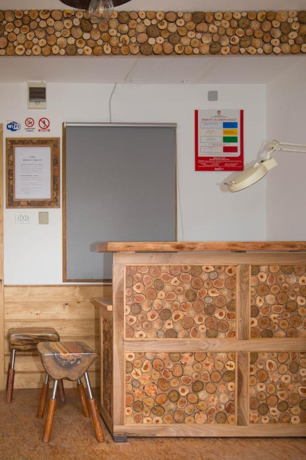 Apartmani Papes クラピナ エクステリア 写真