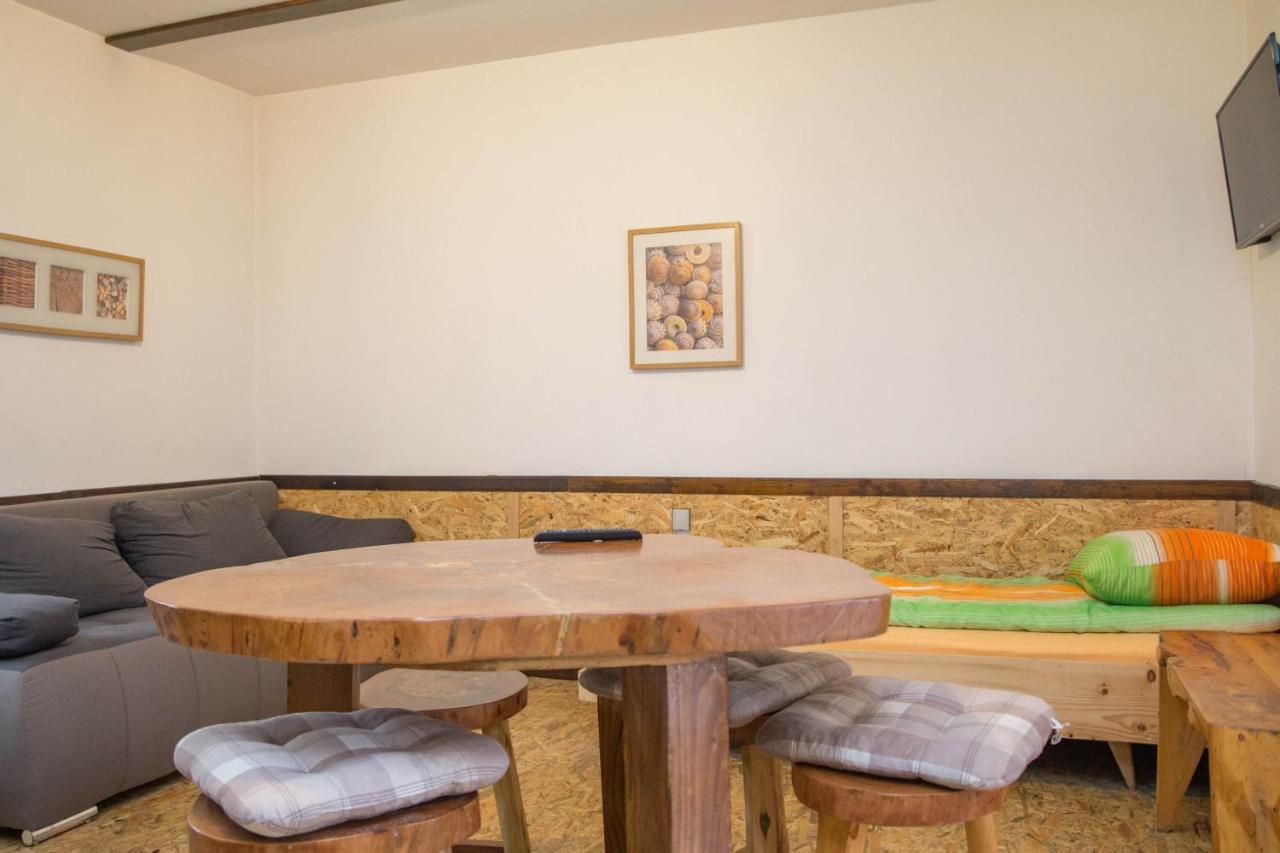 Apartmani Papes クラピナ エクステリア 写真