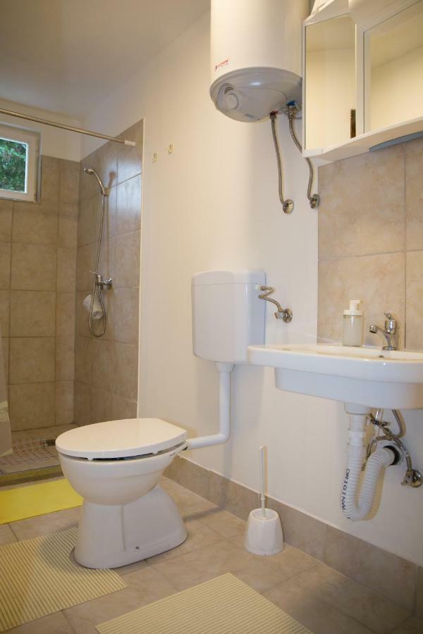 Apartmani Papes クラピナ エクステリア 写真